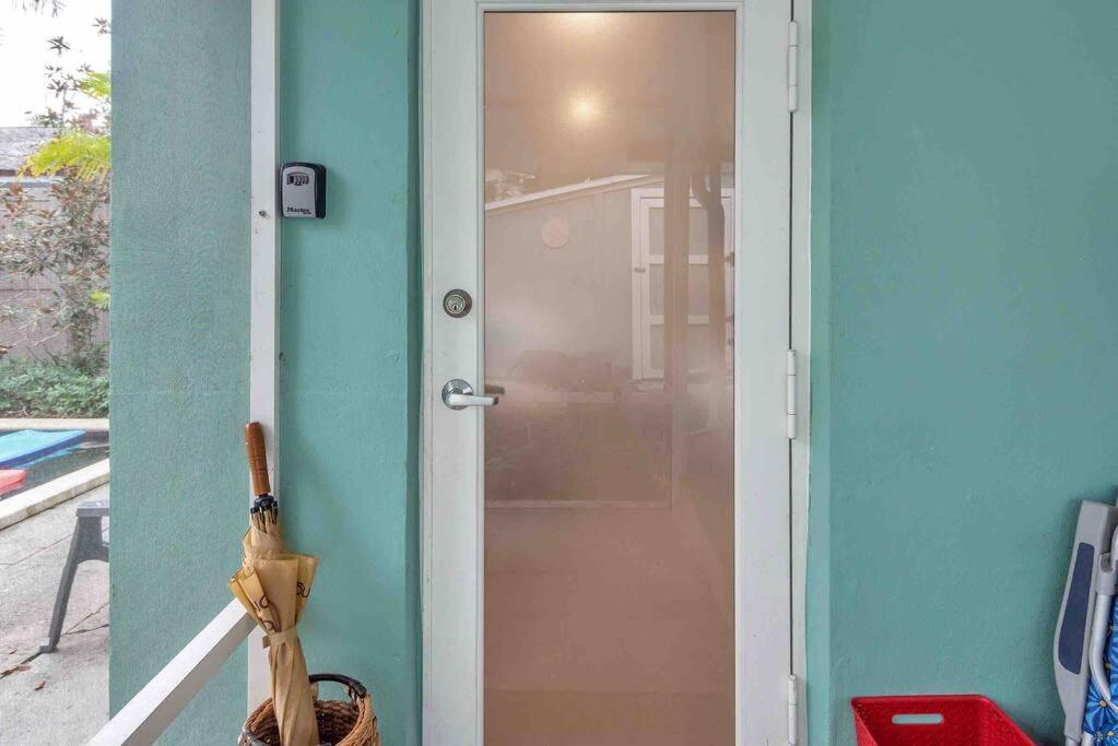 Charming Studio W Pool One Mile To Beach Pets Welcome Lake Worth Beach Exterior foto